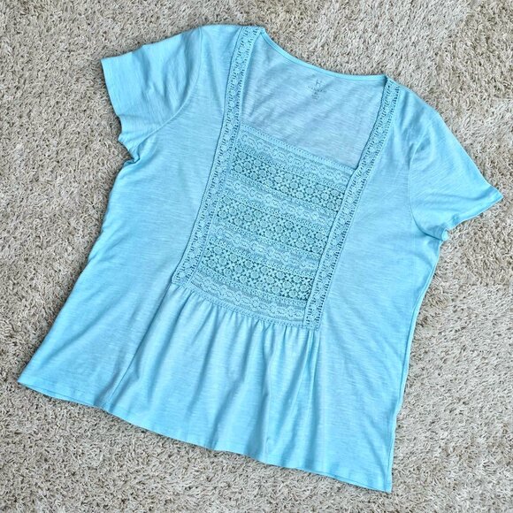 Hannah Top Pastel Aqua Blue, Crochet Lace Front Relaxed Short Sleeve GUC Size XL - Picture 11 of 11